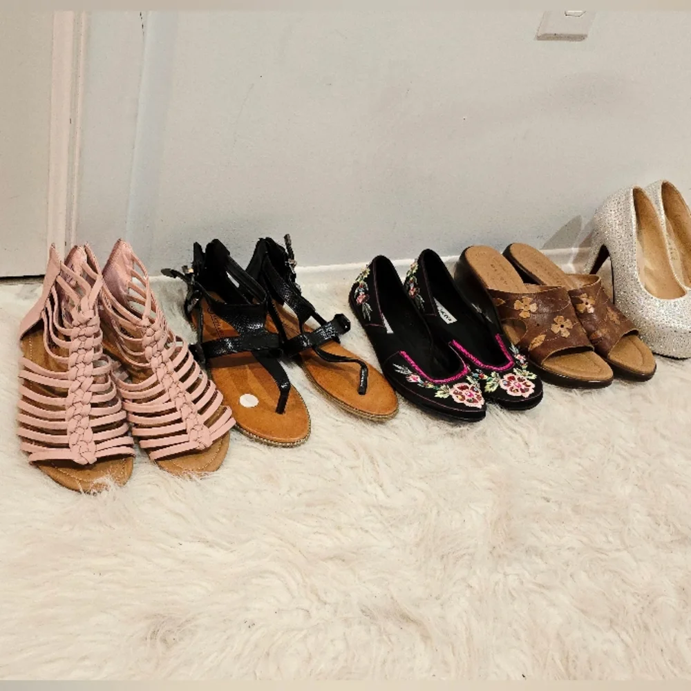 โจ 6 US Set of 5 Pairs of Women's Shoes โ Comfort, Style & Unique Details Ideal - Picture 12 of 16
